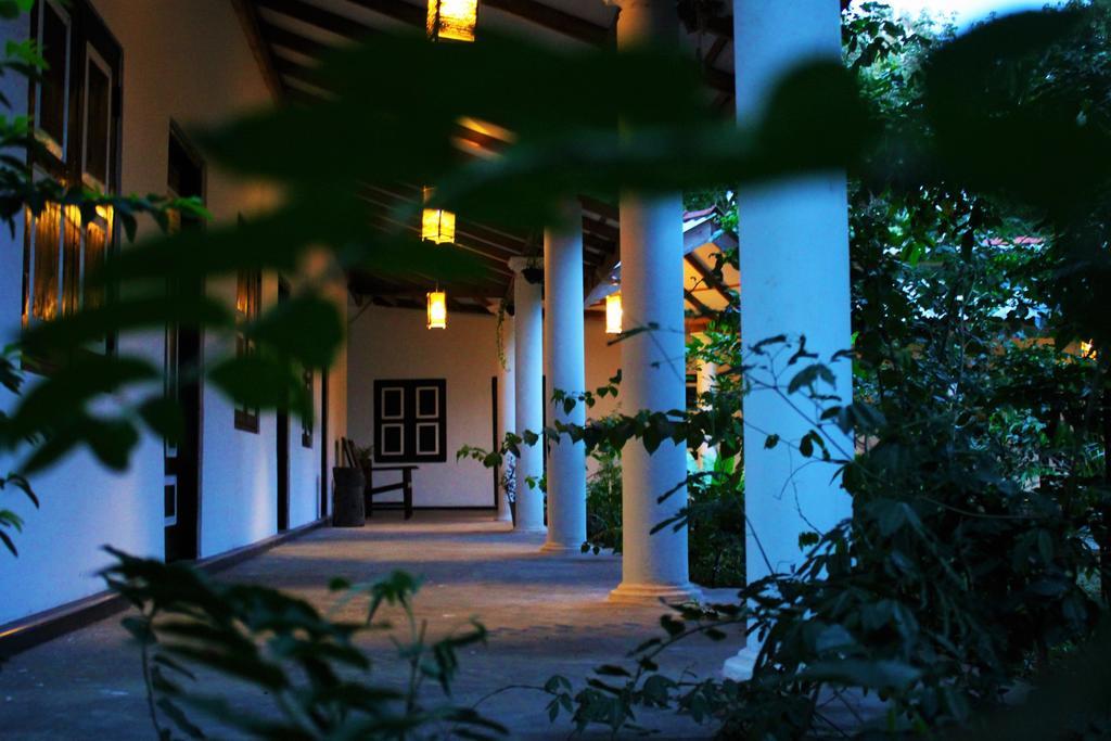The Courtyard Villa Sigiriya Exterior photo