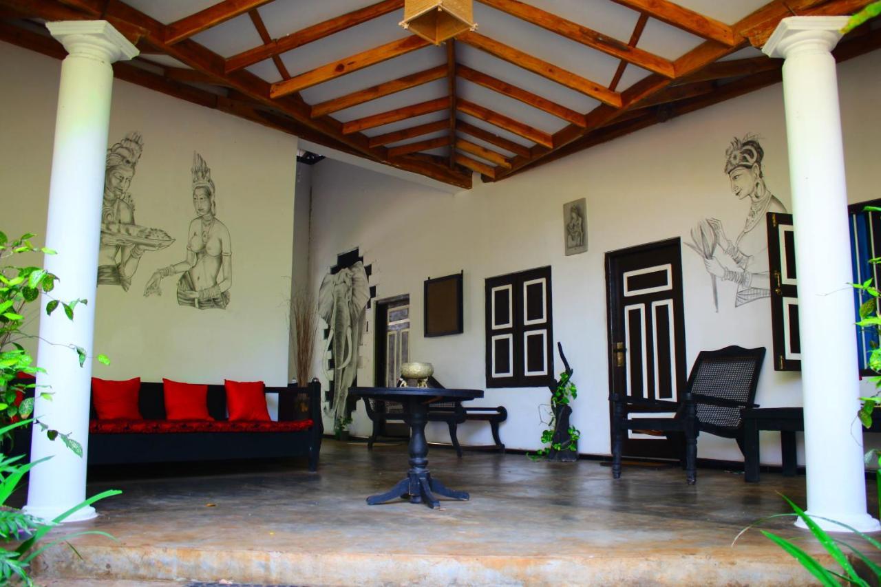 The Courtyard Villa Sigiriya Exterior photo